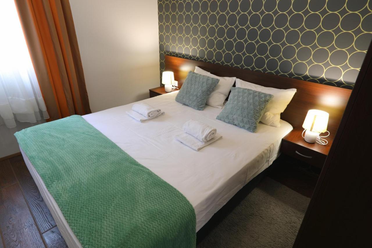Fenix Apartments โซโคบานยา ภายนอก รูปภาพ