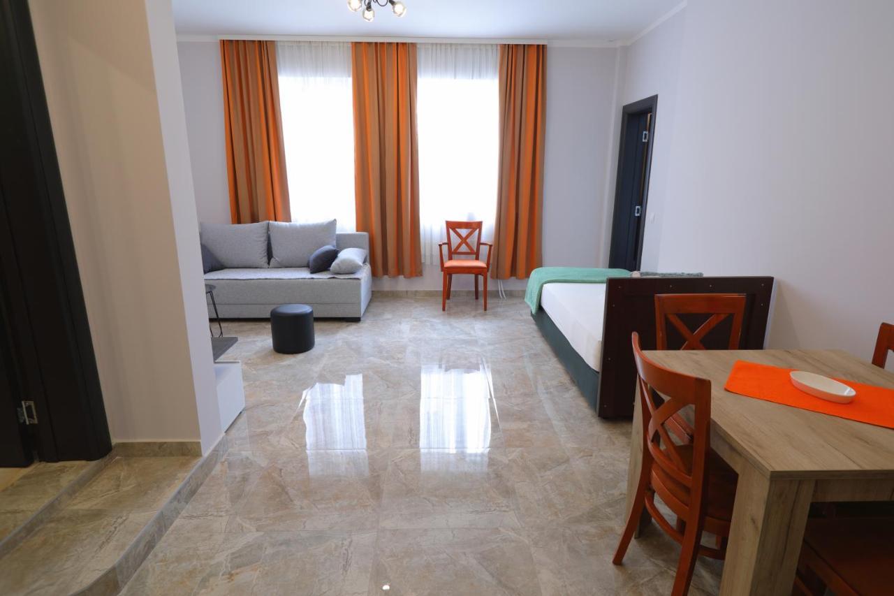Fenix Apartments โซโคบานยา ภายนอก รูปภาพ