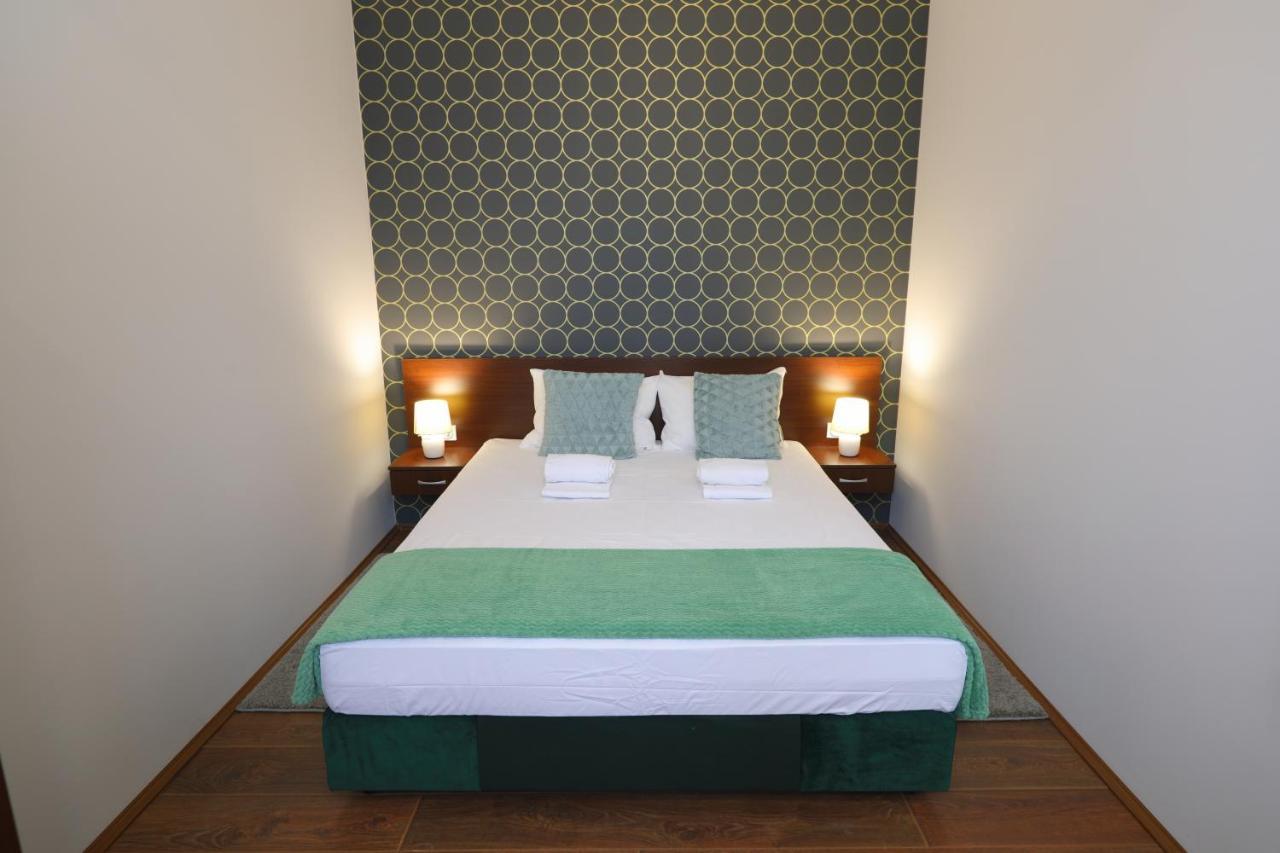 Fenix Apartments โซโคบานยา ภายนอก รูปภาพ