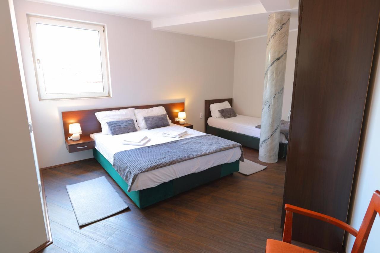 Fenix Apartments โซโคบานยา ภายนอก รูปภาพ