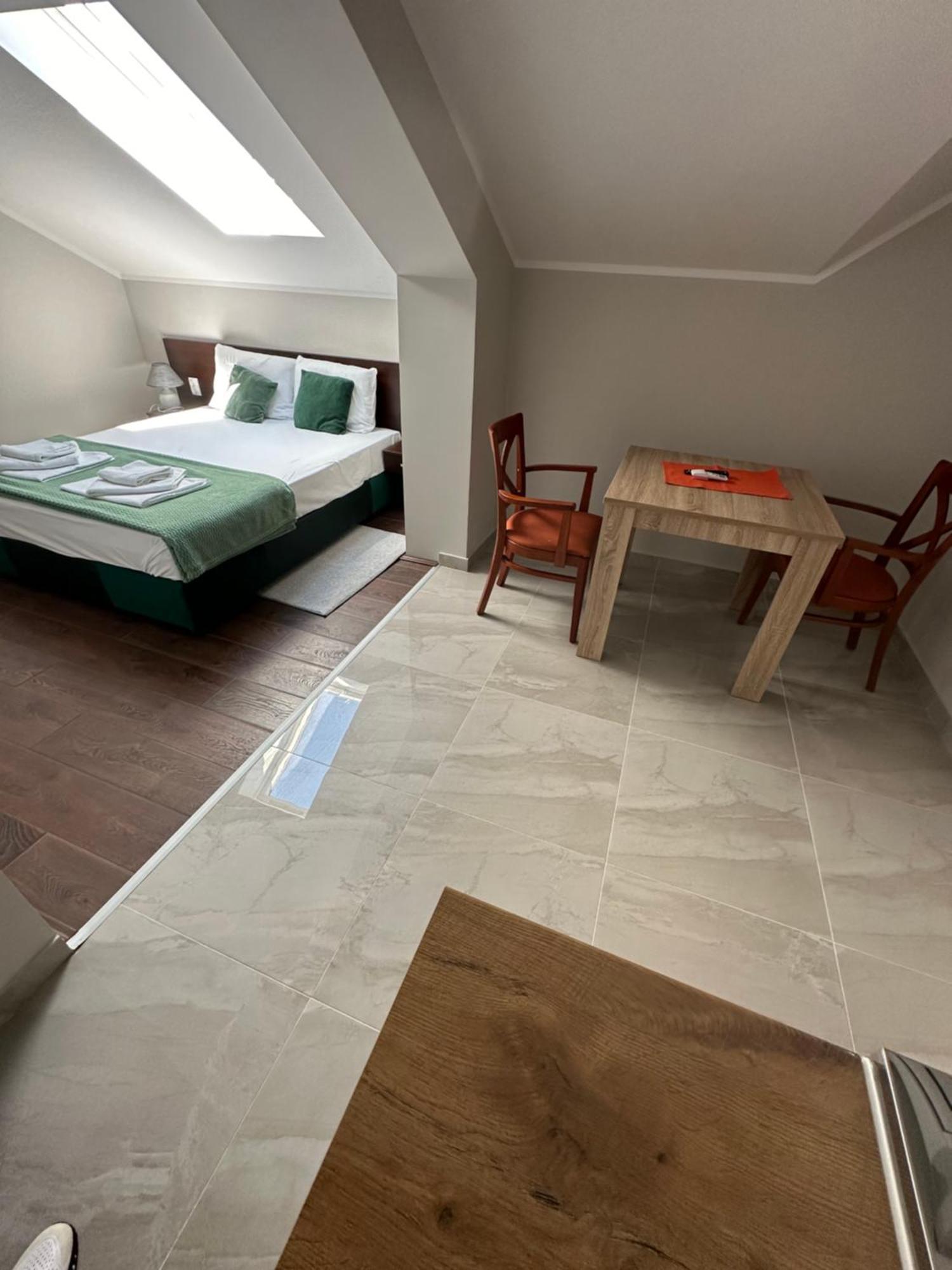 Fenix Apartments โซโคบานยา ภายนอก รูปภาพ