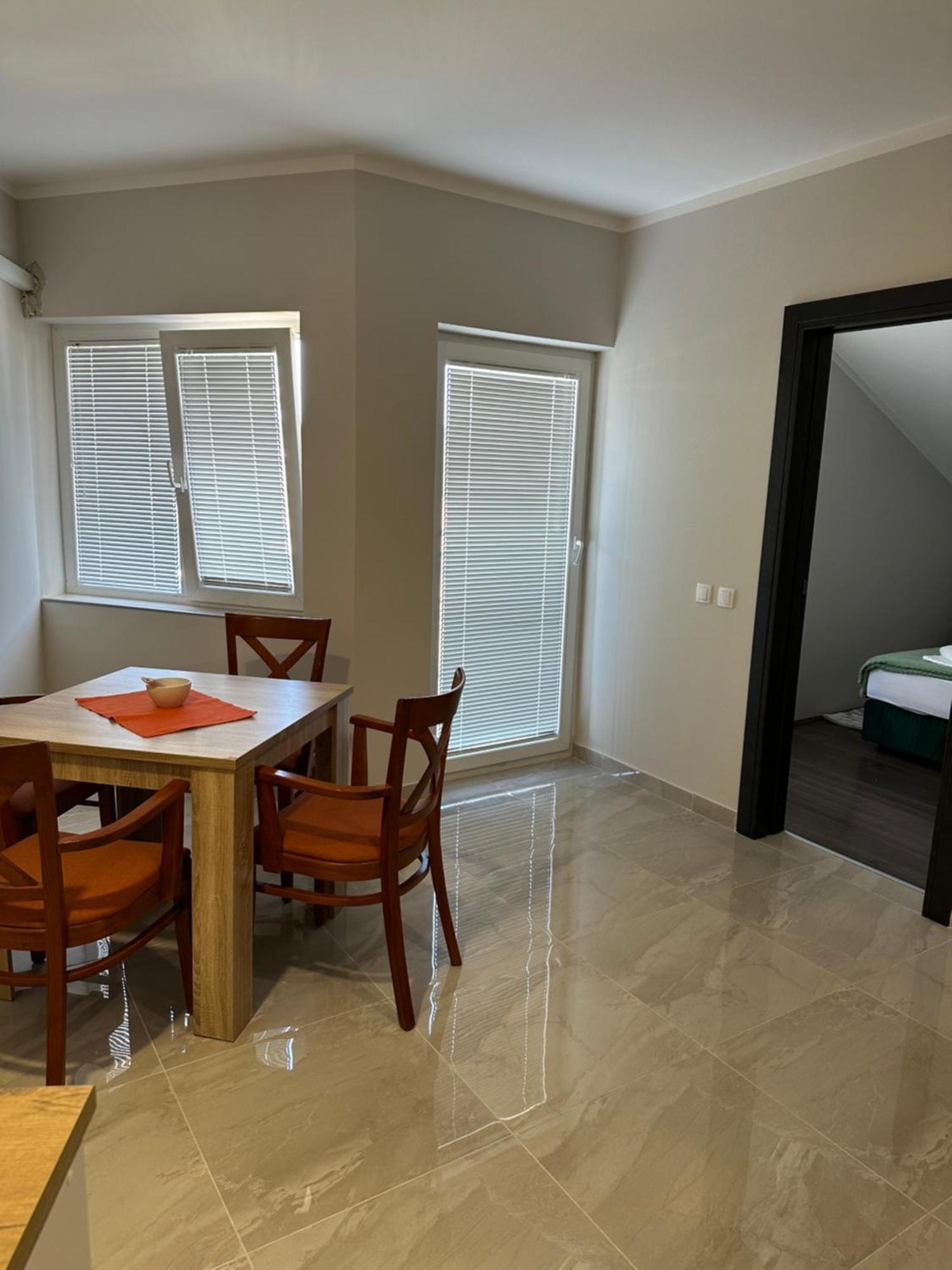Fenix Apartments โซโคบานยา ภายนอก รูปภาพ