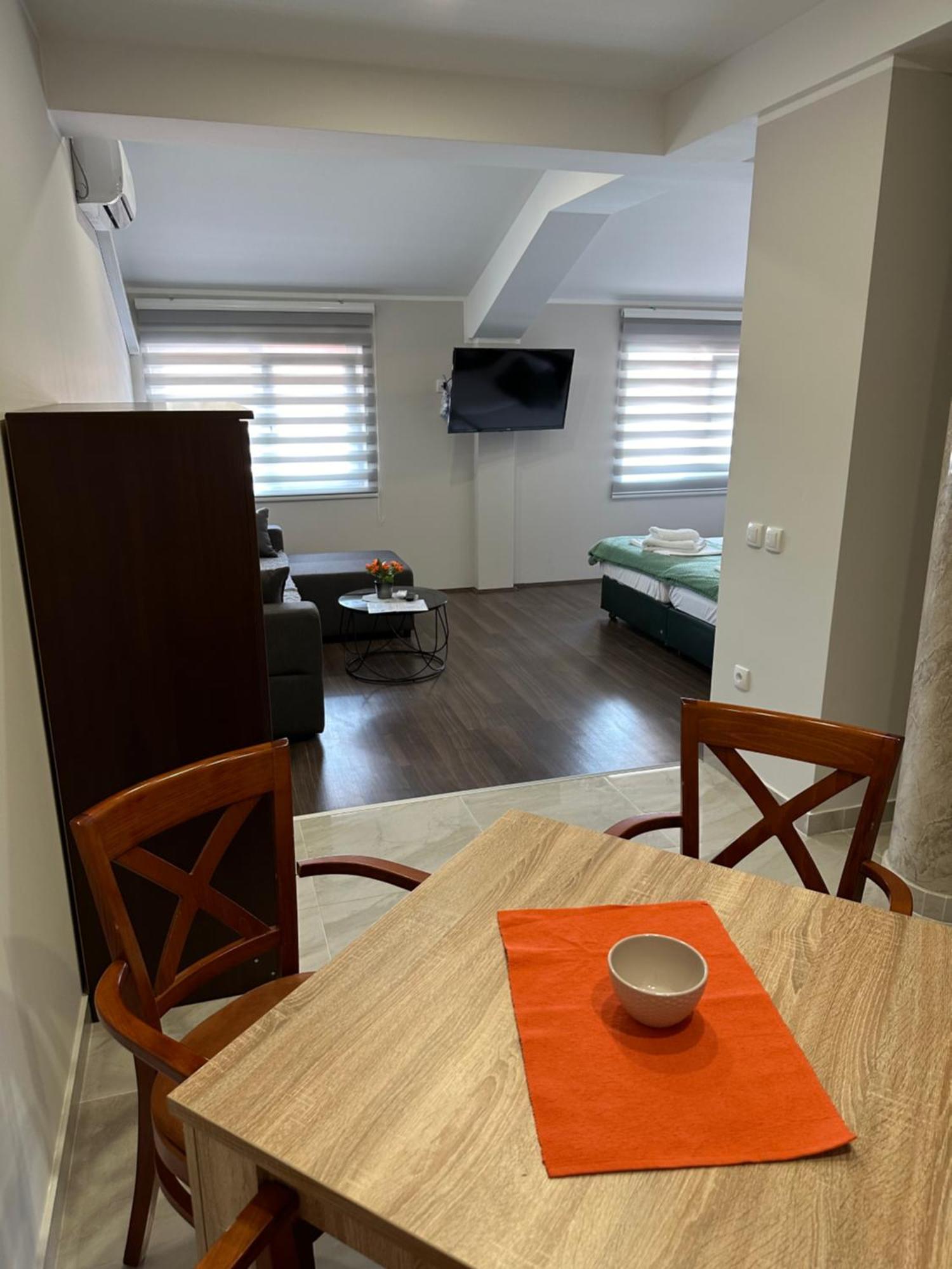 Fenix Apartments โซโคบานยา ภายนอก รูปภาพ